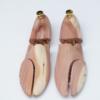 Shoe tree - cây giữ form giày gỗ tuyết tùng Shoe tree - cây giữ form giày gỗ tuyết tùng
