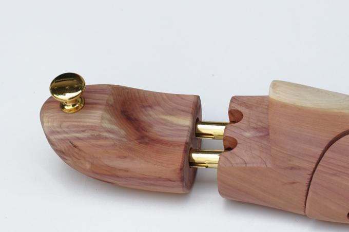 Shoe tree - cây giữ form giày gỗ tuyết tùng 5 Shoe tree - cây giữ form giày gỗ tuyết tùng 5