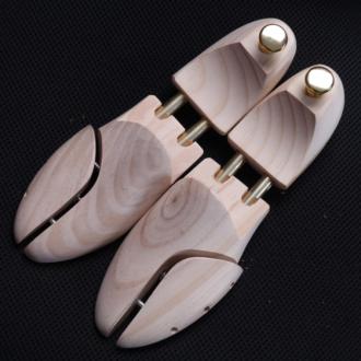 shoe tree- cây giữ form giày gỗ thông