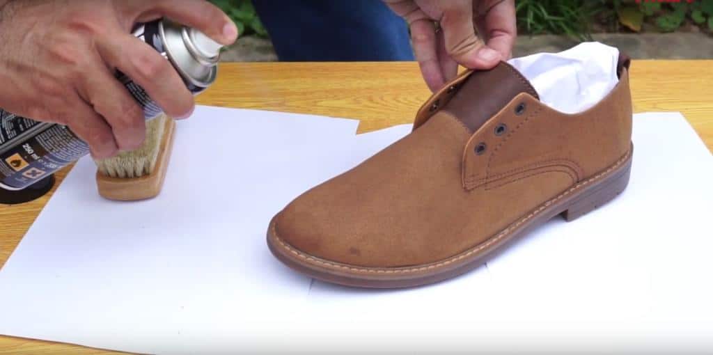 hướng dẫn khắc phục giày da lộn bị bạc màu